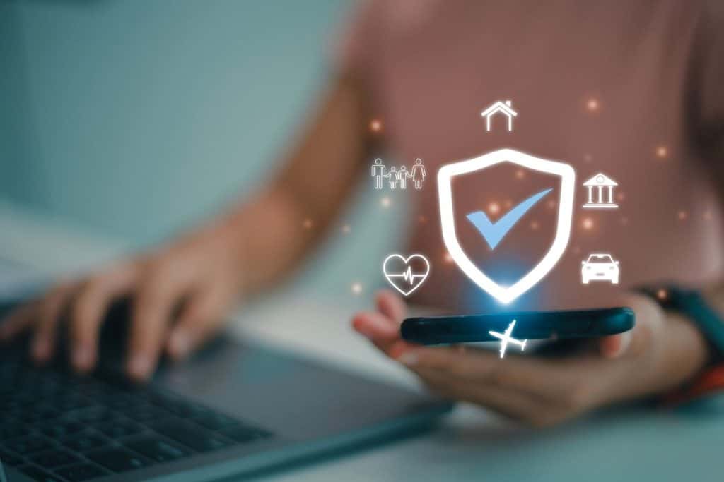 découvrez comment les primes d'assurance habitation varient en fonction de la valeur des maisons situées en zones à risque et protégez efficacement votre investissement.