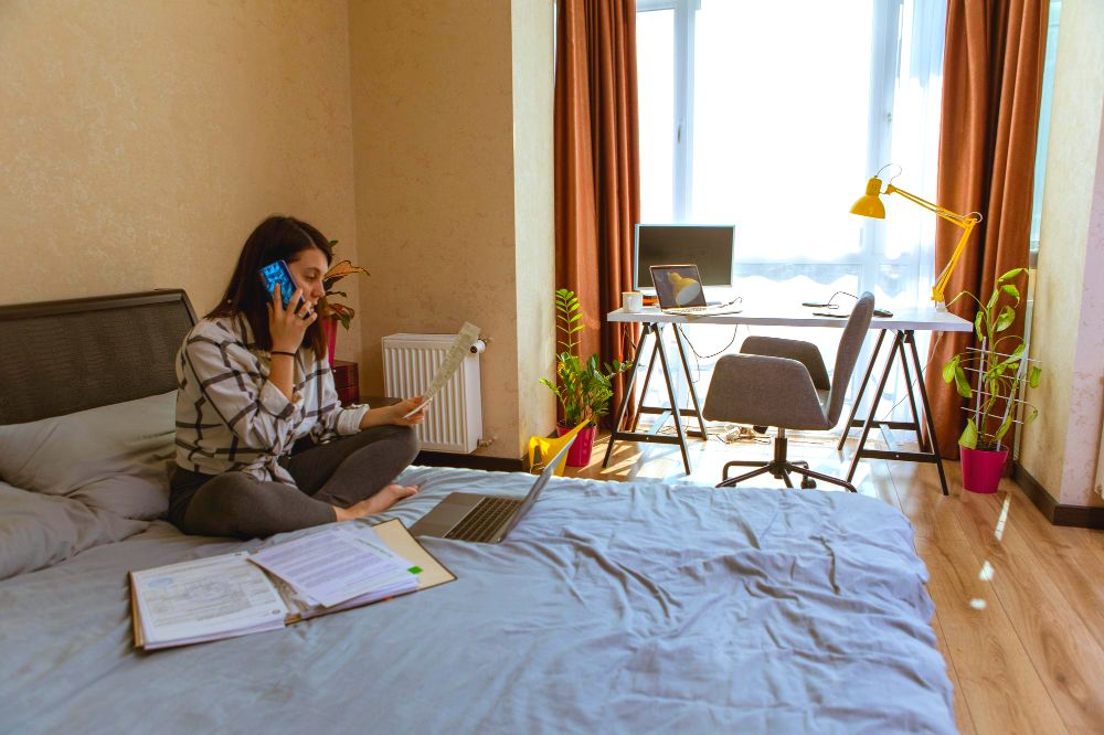 découvrez l'impact des inondations dans l'ouest sur les assurances habitation, avec des dégâts majeurs affectant de nombreux foyers et les démarches de déclaration de sinistre.