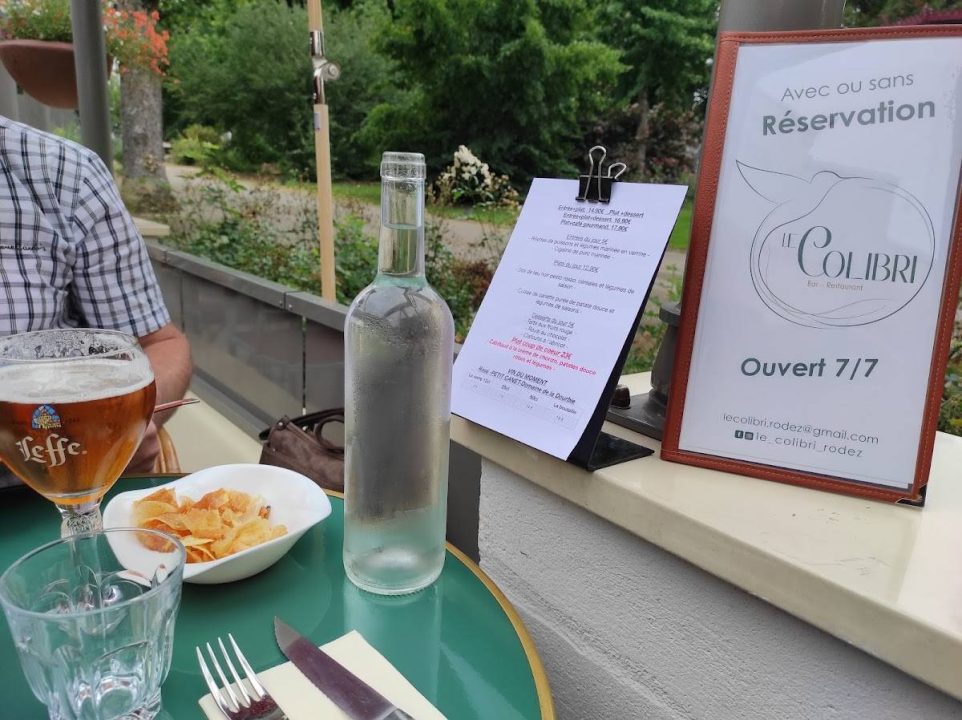 découvrez le renouveau des agences abeille assurances à rodez victor-hugo et decazeville, offrant des services assurantiels modernisés et adaptés à vos besoins.